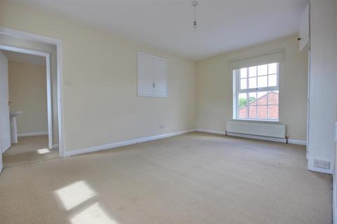 2 bedroom end of terrace house for sale, Main Street, Watton