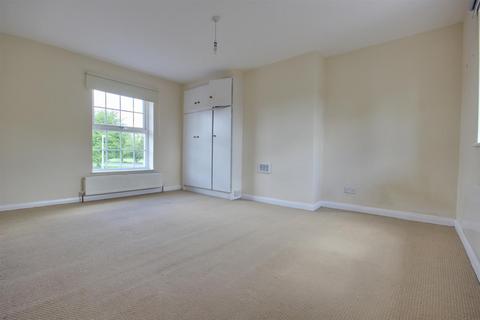 2 bedroom end of terrace house for sale, Main Street, Watton