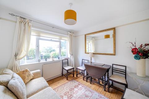 2 Queens Road, Wallington, SM6 0AG