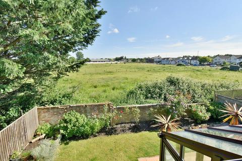3 bedroom detached house for sale, Lake Farm Close, Ferndown, BH22