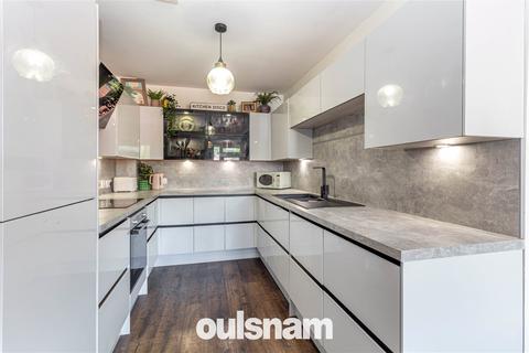 2 bedroom apartment for sale, Middlepark Drive, Northfield, Birmingham, West Midlands, B31
