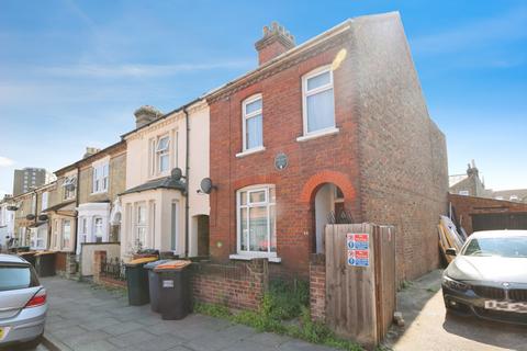 3 bedroom end of terrace house for sale, Garfield Street, Bedford, MK41