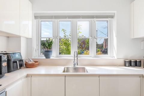 3 bedroom semi-detached house for sale, Isabella Walk, Tadworth KT20