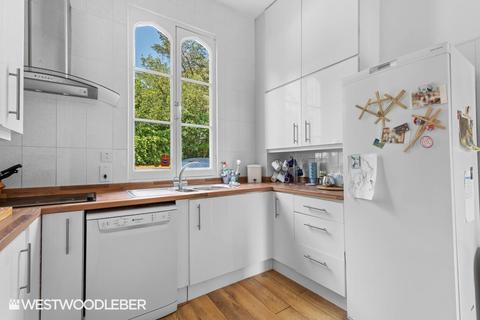 6 bedroom terraced house for sale, Beaumont Road, Broxbourne EN10