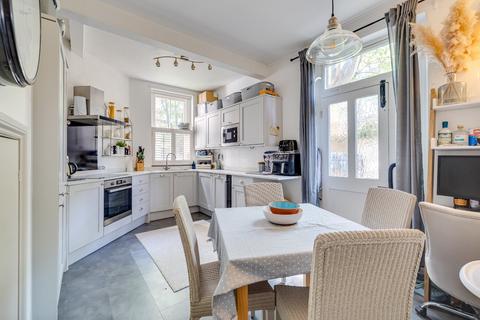 Colehill Gardens, Fulham Palace Road, London