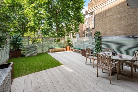 3 bedroom flat to rent, Cranfield House, 97-107 Southampton Row, London