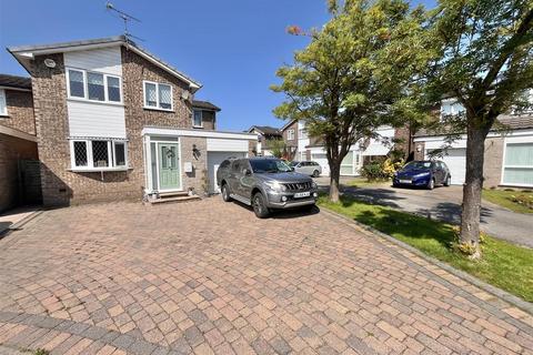 Reynolds Mews, Wilmslow