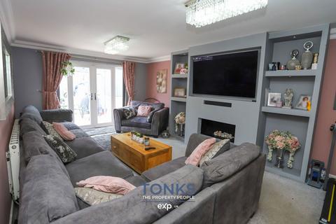 5 bedroom detached house for sale, St. Peters Road, Dudley DY2