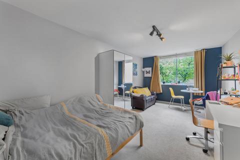 1 bedroom flat for sale, Dinerman Court, 38-42 Boundary Road, St John's Wood, London
