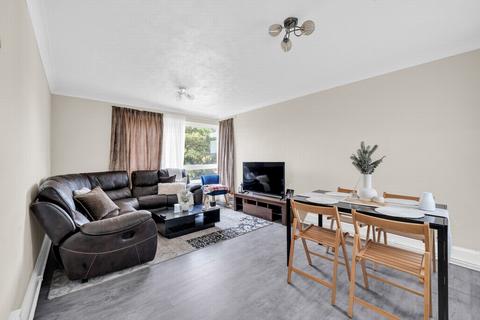2 bedroom flat for sale, Links View, Cleanthus Close, Shooters Hill, SE18