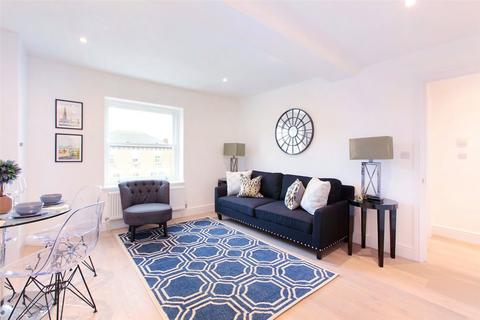 2 bedroom flat for sale, St. Martins Court, 140 Trinity Road, London