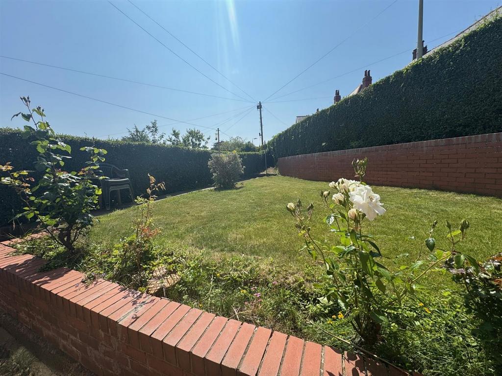 Garden 2.jpg
