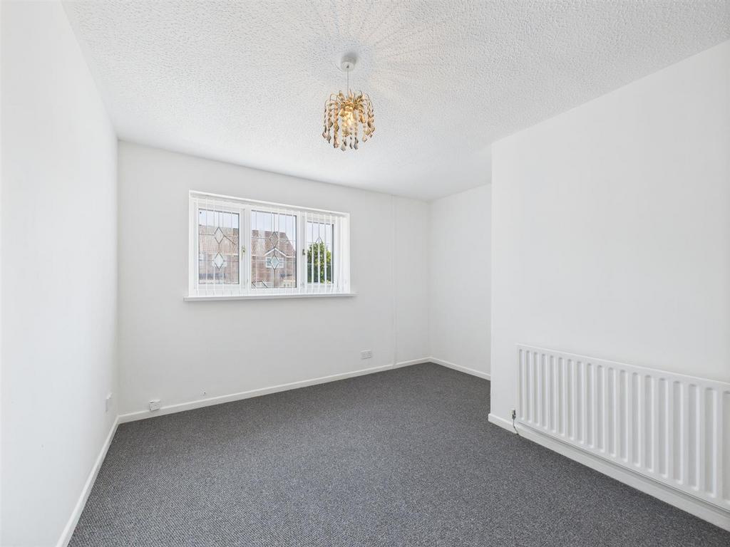 CAM02295 G0-PR0228-STILL012.jpg