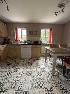 3 bedroom townhouse to rent, Padgett Way, Wakefield WF2