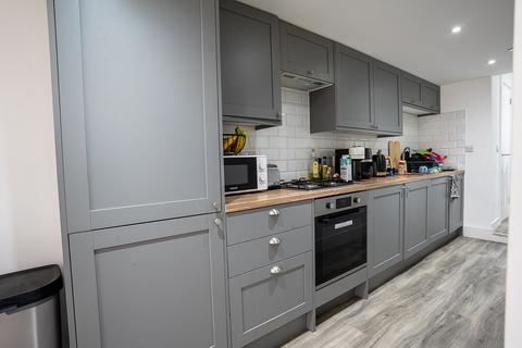 36 Beda Road, Cardiff, CF5 1LY