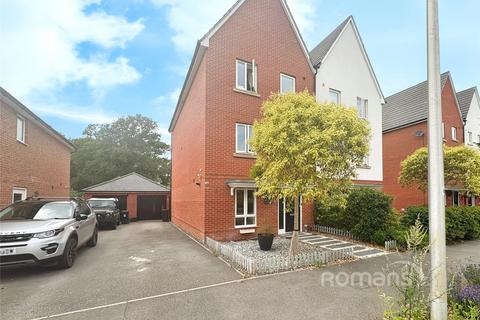3 Appleton Way, Shinfield, Reading, RG2 9RN