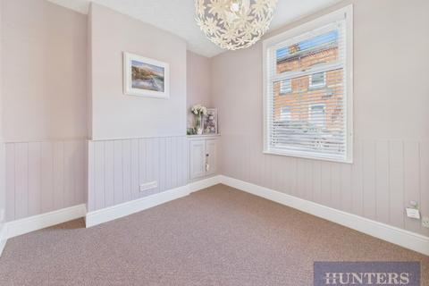 16 Hampton Road, Scarborough, YO12 5PU