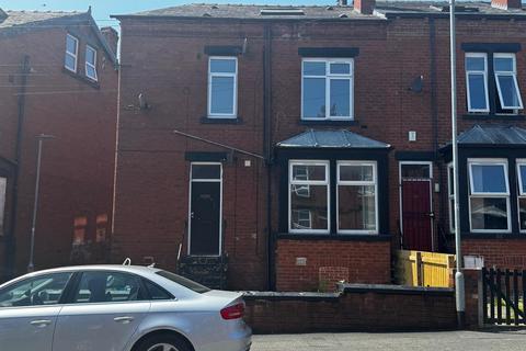 6 bedroom end of terrace house for sale, Burlington Road, Leeds