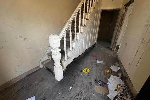 6 bedroom end of terrace house for sale, Burlington Road, Leeds