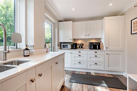 6 bedroom detached house for sale, Benett Gardens, Shaw, Newbury, Berkshire, RG14