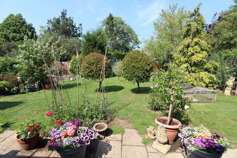 4 bedroom detached bungalow for sale, Old Garden Close, Leicester LE8