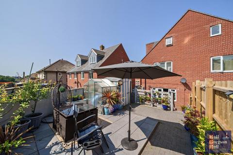 3 bedroom semi-detached house for sale, Clearmount Road, Weymouth