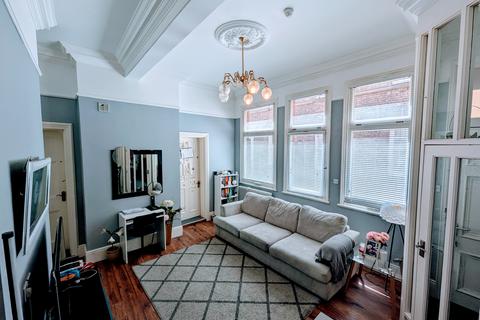 undefined, Bishop Lane, Hull HU1