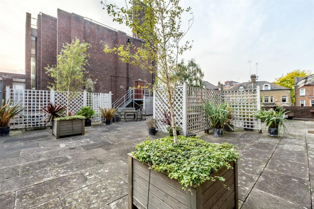 80664 NSN110098 L IMG 05 0000.jpeg