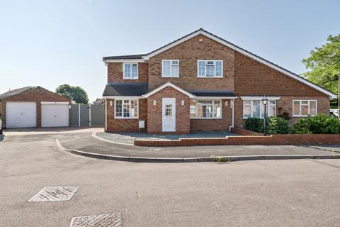19 Taylor Crescent, Swindon, SN3 4UX
