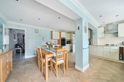 19 Taylor Crescent, Swindon, SN3 4UX