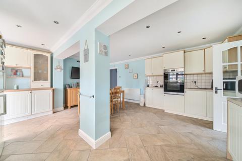19 Taylor Crescent, Swindon, SN3 4UX