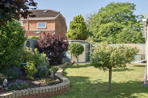 19 Taylor Crescent, Swindon, SN3 4UX