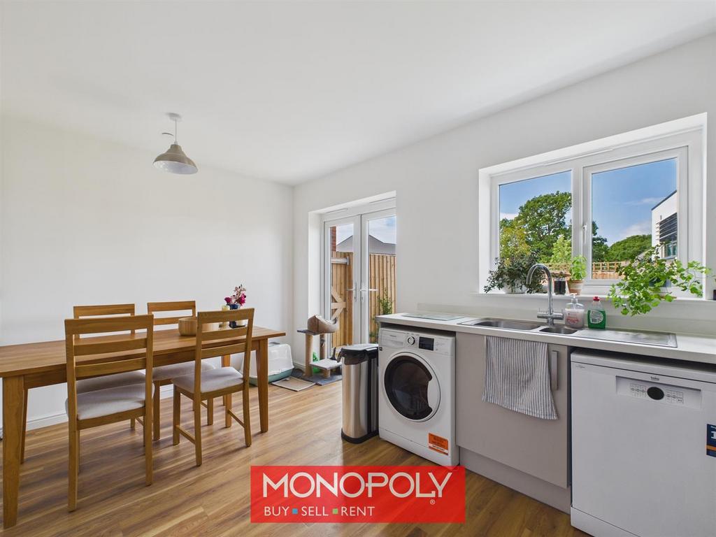 CAM01247 G0-PR0245-STILL013.jpg