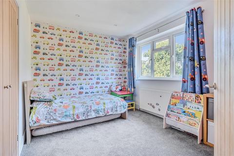 15 Crawley Crescent, Trowbridge, BA14 9SW
