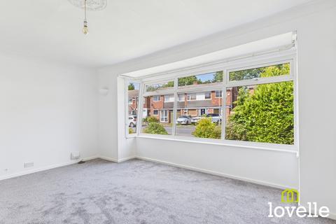 3 bedroom semi-detached house for sale, Vine Close, East Riding of Yorkshire HU16