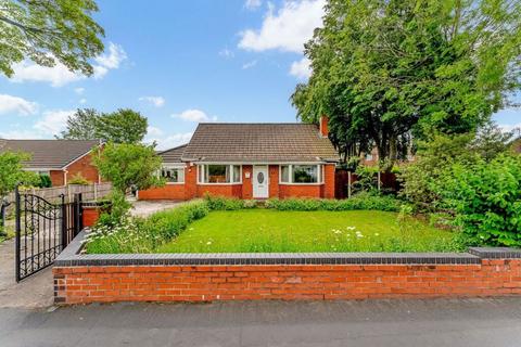 3 bedroom bungalow for sale, Slag Lane, Lowton, Warrington, Greater Manchester, WA3 2HZ