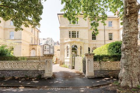 3 bedroom flat for sale, 12 Cambridge Park, Bristol BS6