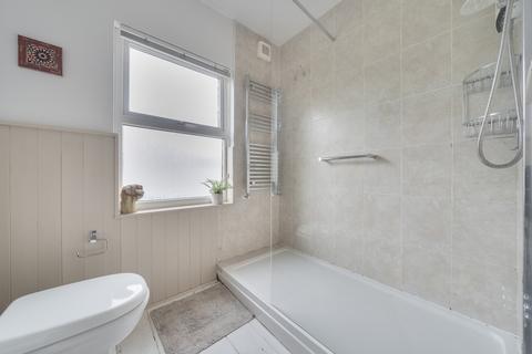 2a Moorend Crescent, Cheltenham, GL53 0EL