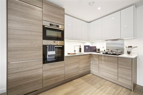 2 bedroom apartment to rent, Whiting Way London SE16