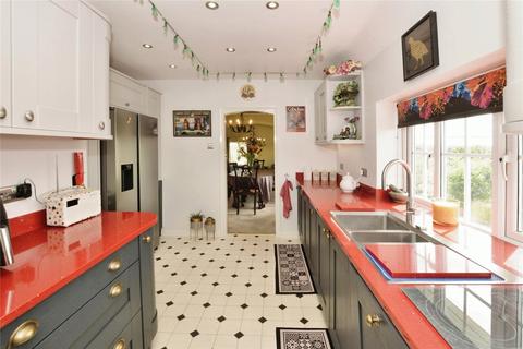4 bedroom detached house for sale, Brook Street, Woodchurch, Ashford, Kent, TN26