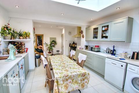 4 bedroom semi-detached house for sale, Eveswell Park Road, Newport