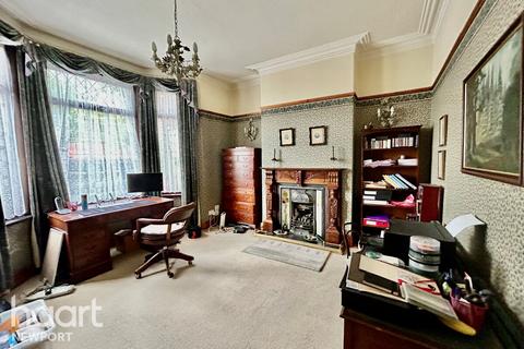 4 bedroom semi-detached house for sale, Eveswell Park Road, Newport