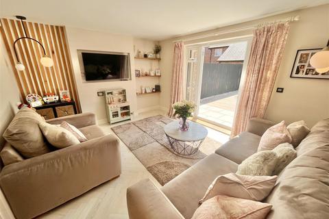 51 Bailey Road, Wilmslow, SK9 2TX