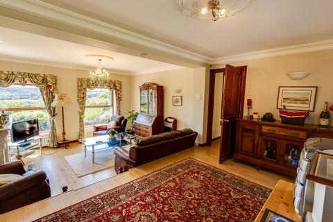 4 bedroom detached house for sale, Hough Top, Leeds, West Yorkshire, LS13