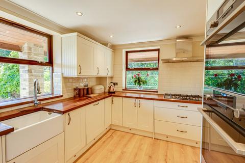 4 bedroom detached house for sale, Hough Top, Leeds, West Yorkshire, LS13