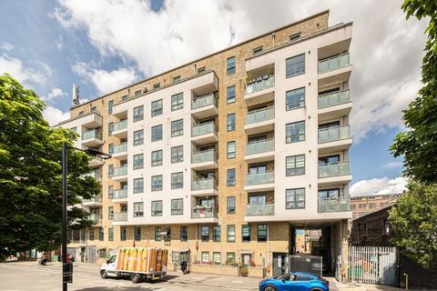 2 bedroom flat to rent, Bournemouth Road, London SE15