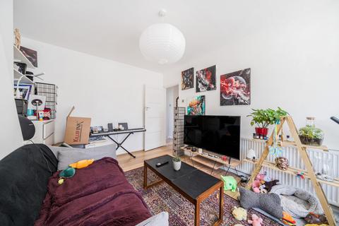 145 Moremead Road, London, SE6 3LU