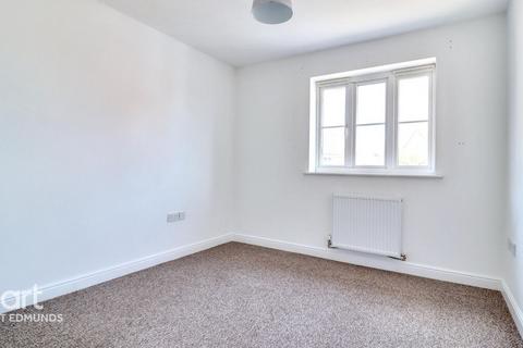 2 bedroom flat for sale, Blackbird Drive, Bury St Edmunds