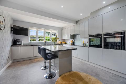 4 bedroom detached house for sale, Victoria road, Formby L37