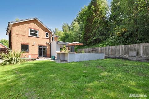 undefined, Thelwall New Road WA4